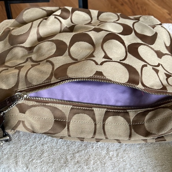 Coach purse-Brown and tan - Picture 11 of 11